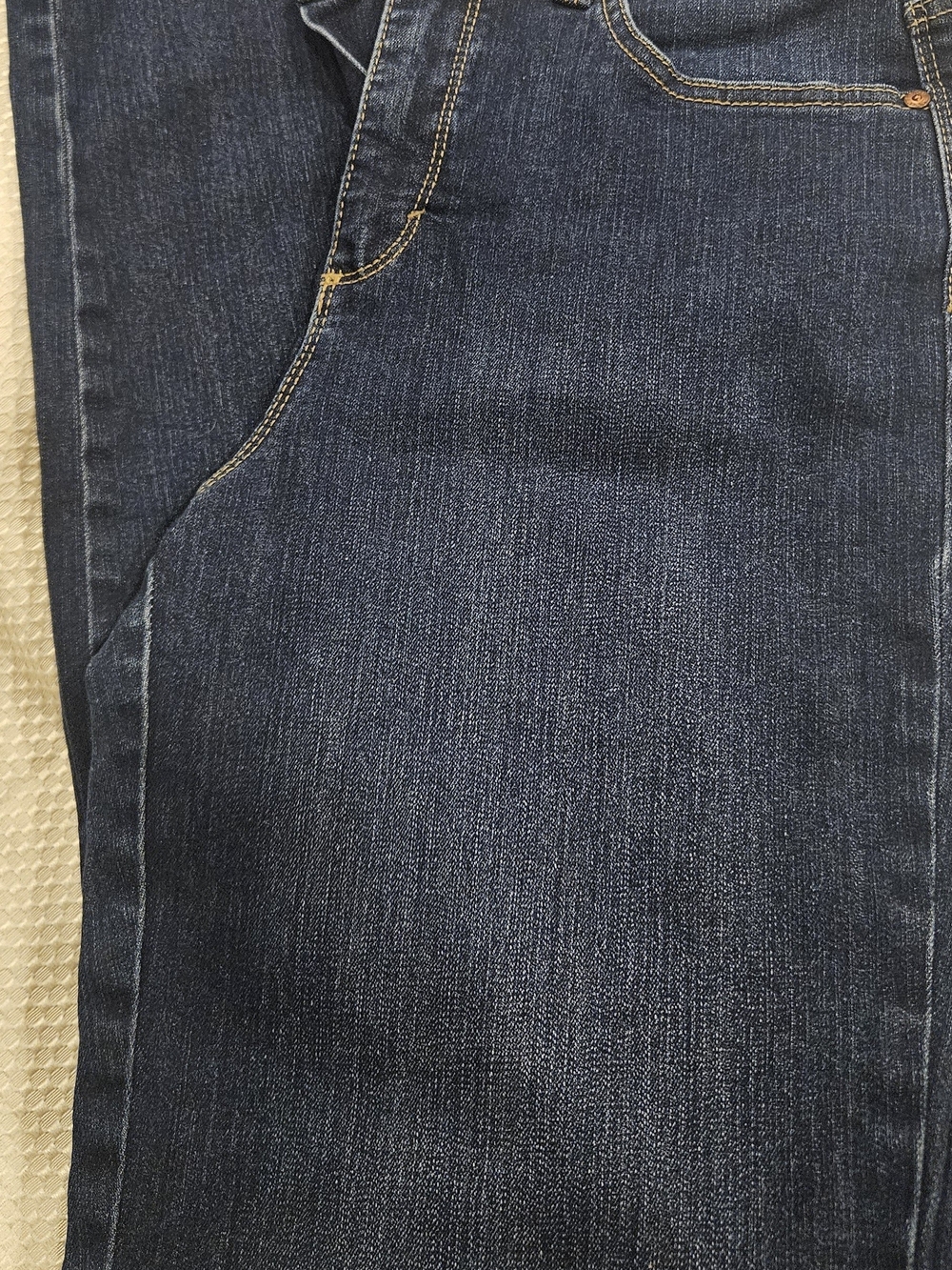 Women's Gloria Vanderbilt Amamda Dark Blue Straight-Leg Jeans Size 6